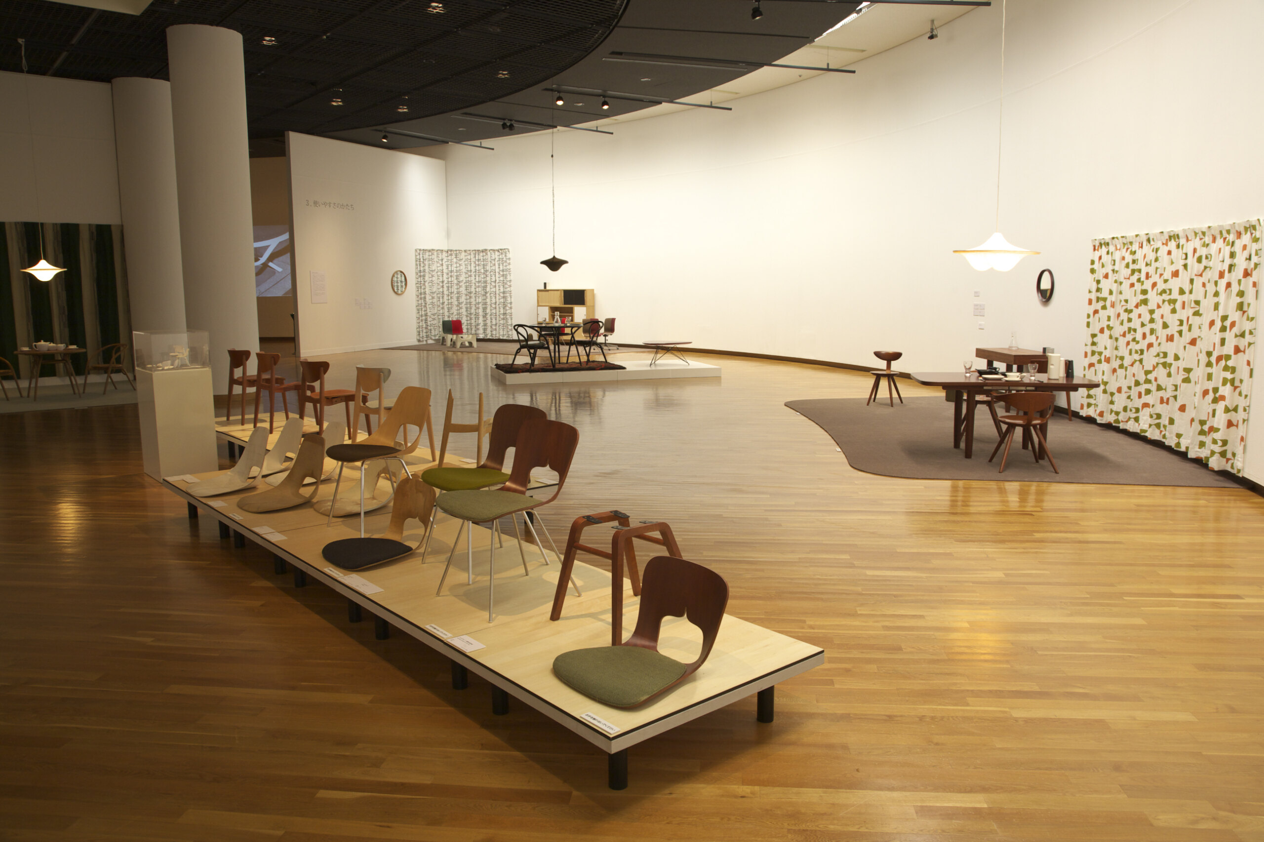 柳宗理うまれるかたち 作品紹介「「柳宗理ー手から生まれるかたち」巡回展（広島市現代